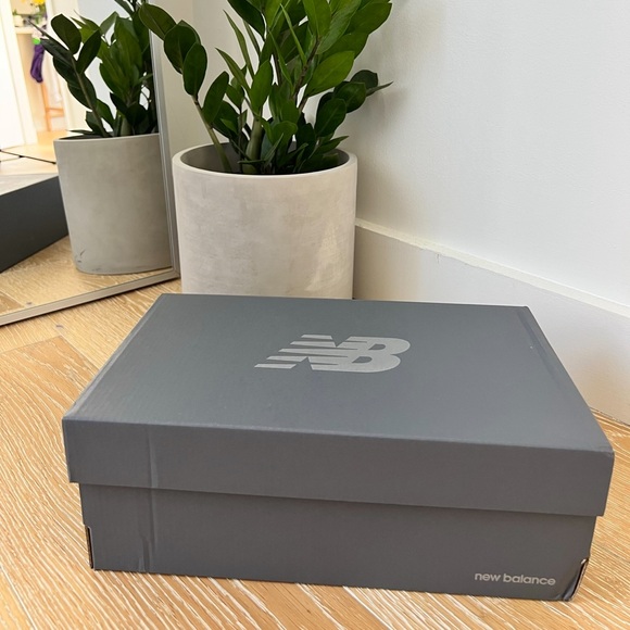 New Balance 1906r Gray, New with tags - Picture 2 of 6